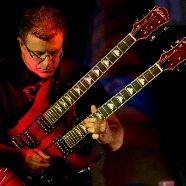 Brad playing double-neck (4)